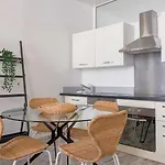 Elegant 2 - Bedroom Flat In Cannes