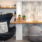 Cozy 2-Br Apartment 1 Min From The Beaches