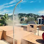 Best Western Premier Le Patio des Artistes Wellness Jacuzzi