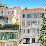 7Art Hotel
