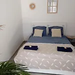Cannes Pointe Croisette Studio Plage 2 Min A Pieds