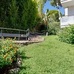 Studio Tres Spacieux Et Design Le Bella Climatise