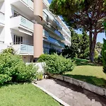 Studio Tres Spacieux Et Design Le Bella Climatise