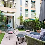 Rare! 2-Br With Pools Beach Access Private Parking