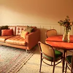 Appartement Elegant Avec Balcon Centre Cannes