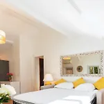Elegant 1-Br Apartment 3 Minutes From La Croisette