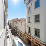 Downtown Cannes Walk To Beaches And Croisette
