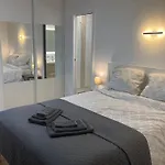 Chambre & Salle De Bain Privative Chez L\'Habitant ,Bord De Mer, Vue Mer ,, Private Room & Bathroom At Inhabitant\'S House, Seaside, Sea View