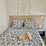 Appartement 2 Pieces Avec Un Jardin Privatif
