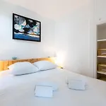 Cannes proche plage, beau studio avec terrasse