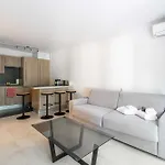 Magnificent Apartment With Parking - Ac-Balcony