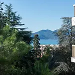 L\'Esterel Avec Grand Balcon Vue Mer Apercu Et Piscine