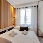 Le Napoleon Chic Et Moderne, L\'Endroit Parfait Au Coeur De La Banane