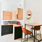 Le Concordia Studio Mignon Avec Une Grande Et Belle Terrasse, En Plein Coeur Du Centre-Ville