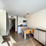 A Deux Pas Des Plages Du Midi 308L Mour