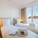 1974 - Luxurious 3 Bedrooms - Sea View & Parking