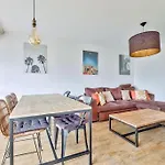 Lovely 2Br Flat With Terrace And Parking Near The Beach