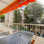 Cannes 2 P Avec Terrasse Proche Hotel Martinez