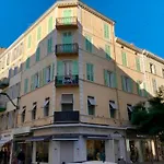 3P Cannes Centre Top Location
