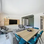 Luxury Apartment - Carre D\'Or - 2 Beds