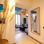 Stylish & Spacious 2-Bed Duplex In Cannes