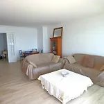 Cannes Palm Beach - Beachfront Apartment