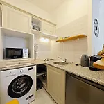 Viva Riviera - 19 Rue Des Freres Pradignac