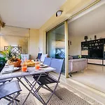 Spacieux Appartement ! Le Numero De Whatzap Est Sur La Photo !