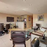 Henri Camille Real Estate - Kent - Huge 2 Bedrooms Appt - 5 Min Croisette
