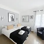 Two En-Suite Bedroom Apartment On La Croisette - Sea View