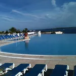 Appartement Renove, Piscine A Debordement, Vue Mer