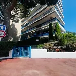 Le Verdi - 1 Bedroom With Ac And Parking In City Center