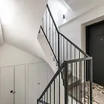 Bright Duplex Mezzanine - Cannes Center - 1Br 3P