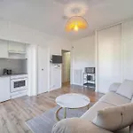 Studio Lumineux Avec Loggia A0B203