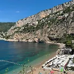 Luxury Family 2Br - Prime Location, Walk To Beach & Shopping, Sunny Balcony - Totolulu Cannes Hoche