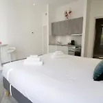 4 Bedrooms 4 Bathrooms Terrace Cannes