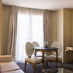 Hotel Renoir