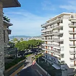 Apartment Lou Miradou
