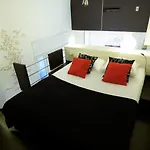 Alc - A521 - 4 Min Palais And Beaches