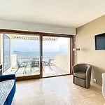 Palm Beach, Enchanting Sea View And Beach Access
