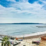 Palm Beach, Enchanting Sea View And Beach Access