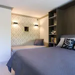 Elegant Studio With Air Conditioning