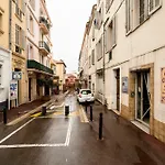 Les Halles Terrasse Apartment 1