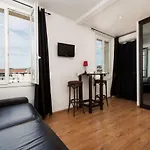 Studio Carre D\'Or Cannes