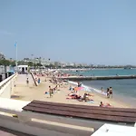 Nature 2 Pieces 3 Etoiles Calme Plein Centre Cannes 5 Mn Des Plages Et Palais