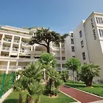 Cannes, Bd D\'Alsace