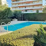 Apartment with big terrasse Cannes Golden Gate
