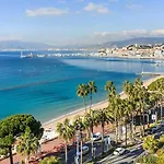 Studio Cannes centre ville 100m des plages