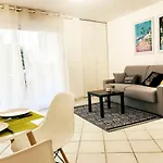 Unique: Studio+Terrasse Coeur De Cannes Et Plages