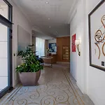 Carlton Riviera